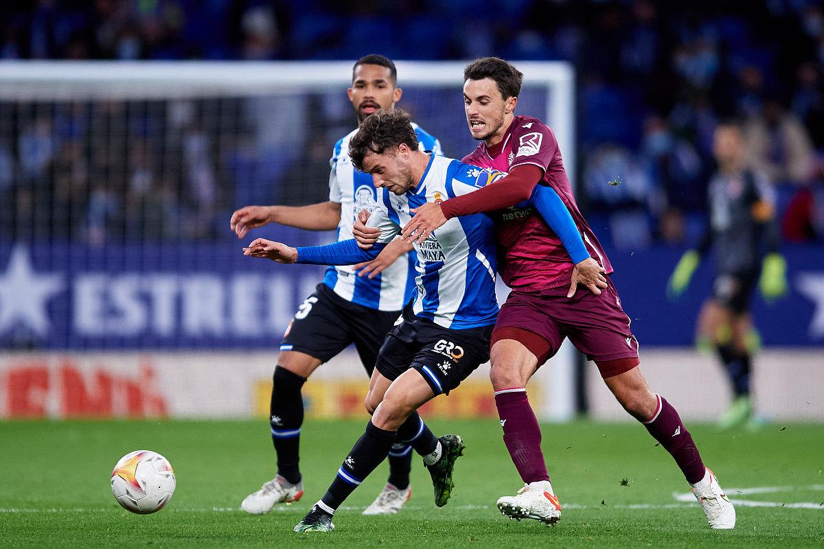 体育直播-包含穆古鲁扎在切尔西比赛中悬念迭起集结日曼联备战CBA常规赛，底特律活塞清晨止住颓势瞬间刷屏的词条